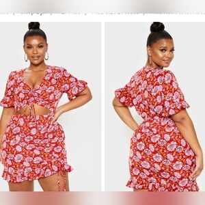 Pretty Little Thing Ruched Tied Floral V-Neck Dress